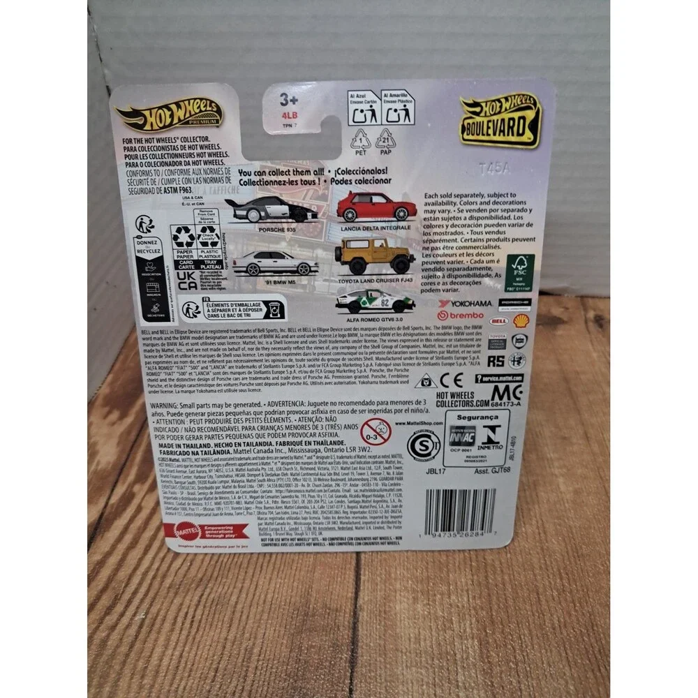 Hot Wheels Premium Boulevard #116 Porsche 935 (BBJBL17)